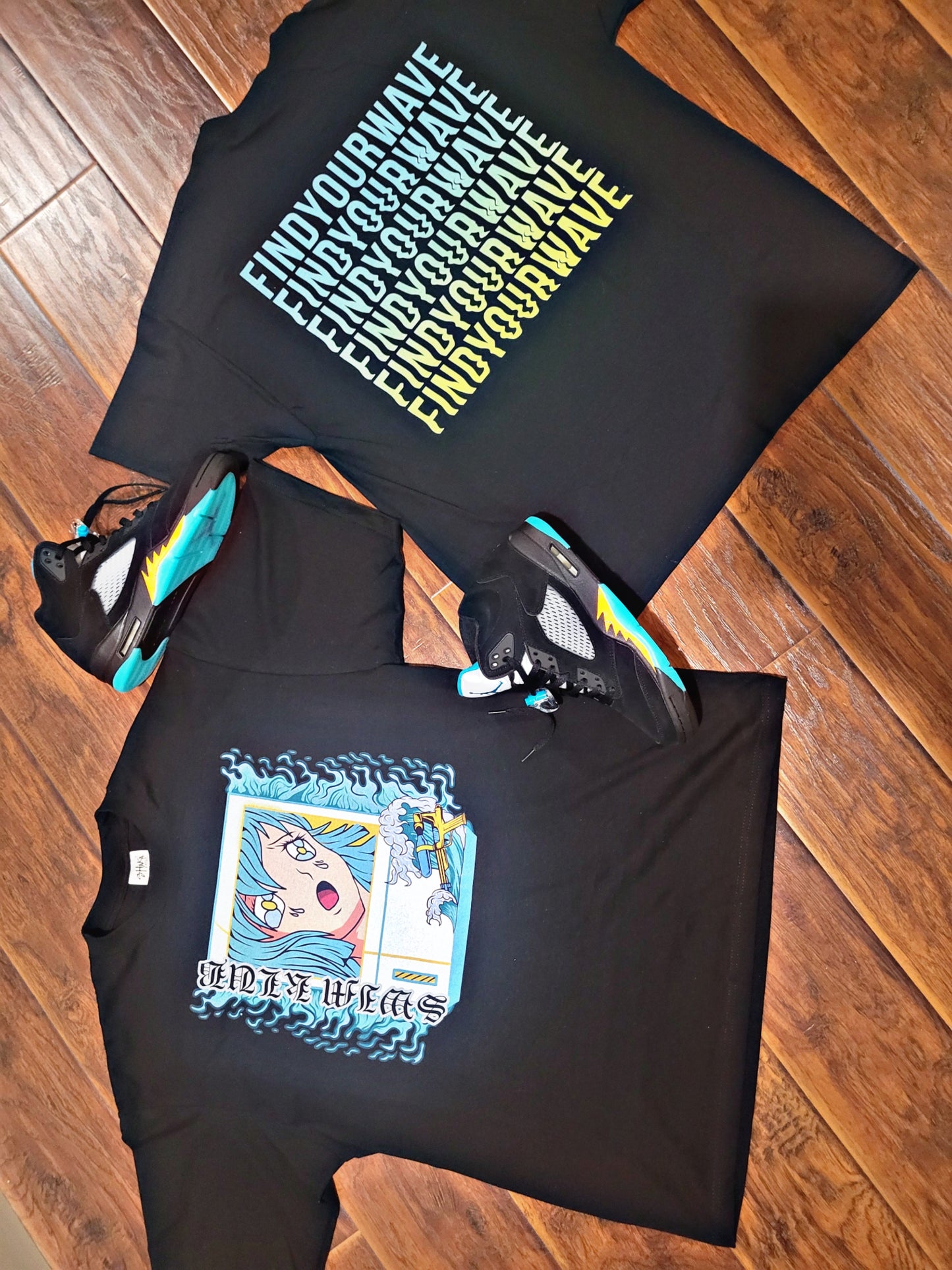 Aqua 5 polaroid t-shirt